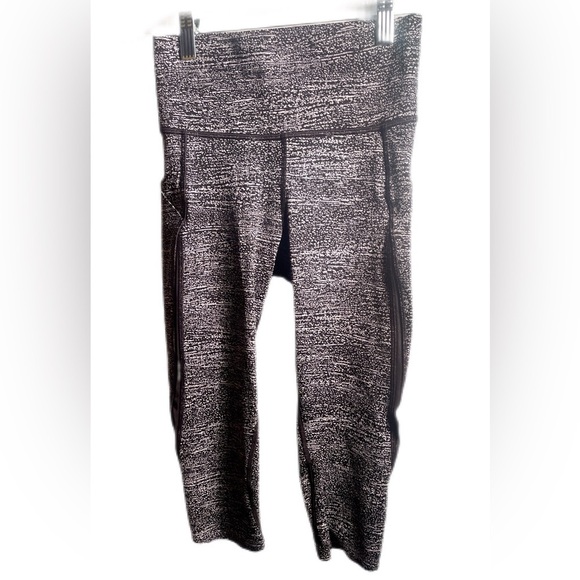 Lululemon Pace Perfect Crop Air Time White Black yoga athletic light leggings 4 - Picture 2 of 3